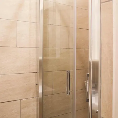 Apartamento Mezzanine Near Metro Line 13 Saint-Ouen (Seine-Saint-Denis)